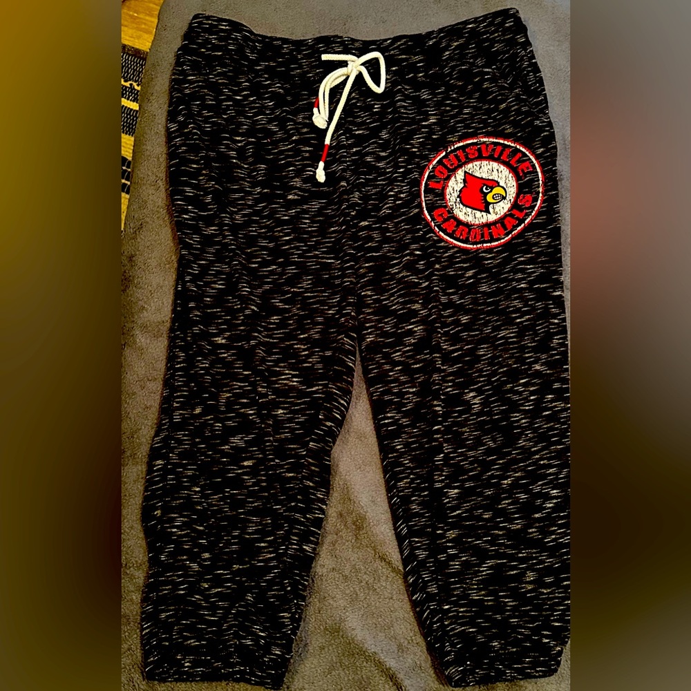 Louisville Cardinals Black sweats